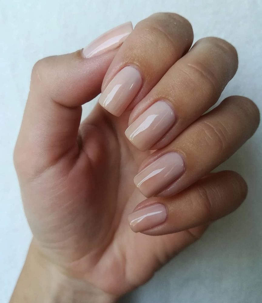 Лак CND VINYLUX 319 Bouquet 15 мл купити в Bone.ua