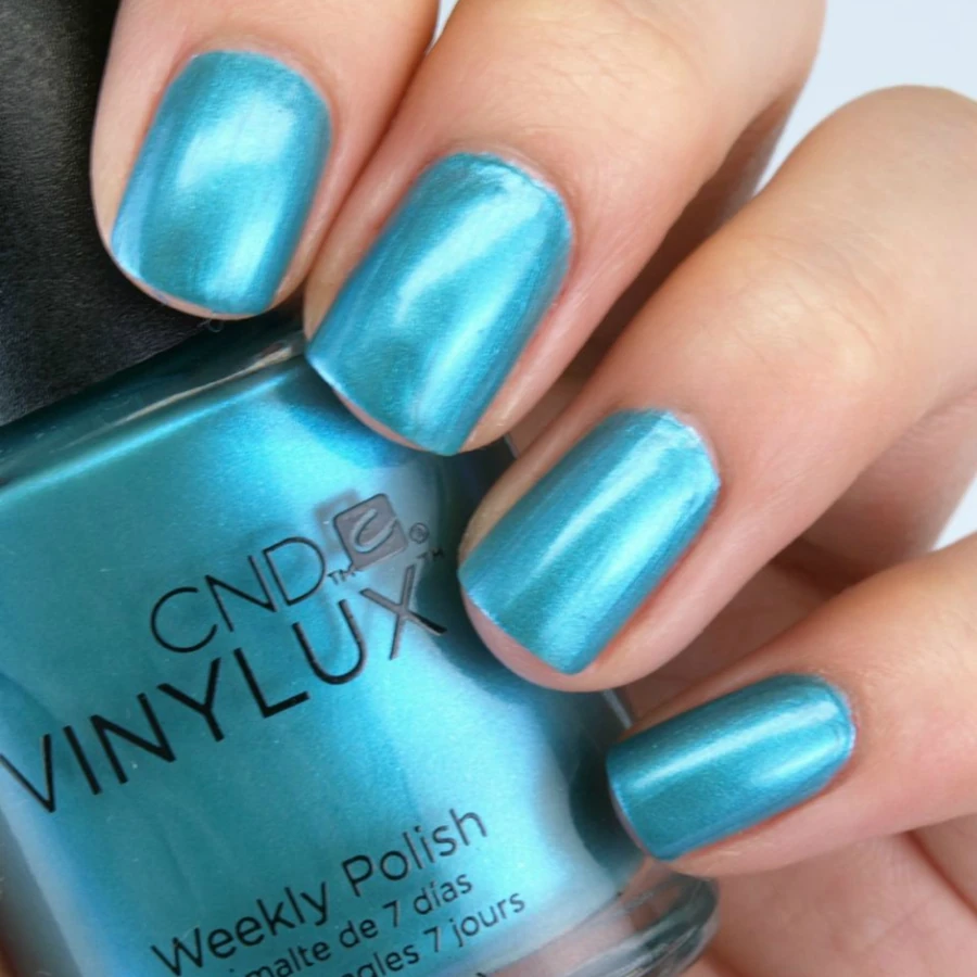 Лак CND VINYLUX 191 Lost Labyrinth блакитний, з мікроблиском 15 мл