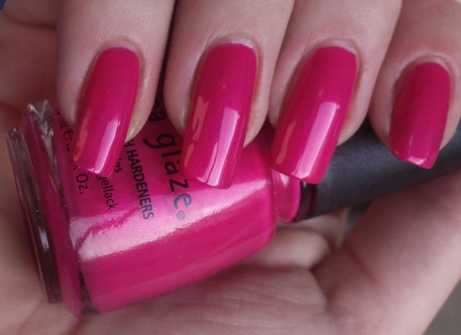 Лак China Glaze Its Poppin малиновий, легкий мікроблиск 14 мл