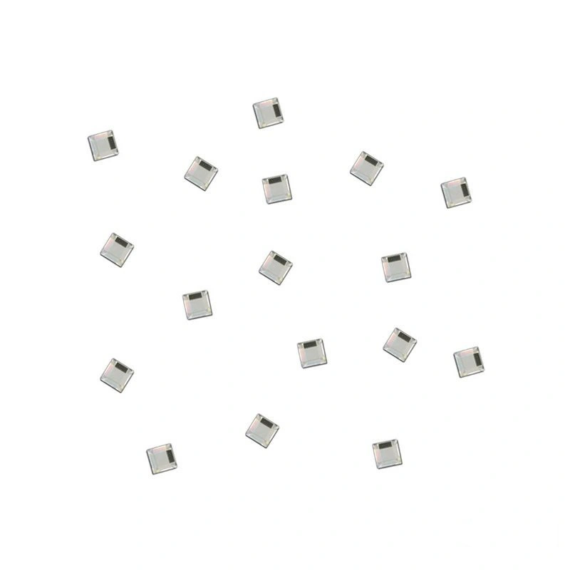 Стрази №43 квадрат срібло 2 мм 50 шт Naomi Rhinestones №43