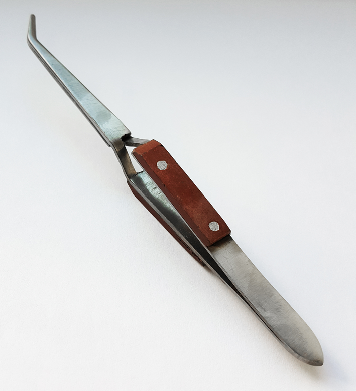 Пінцет для формування С-вигину Nail Perfect Tweezer Tongs арки