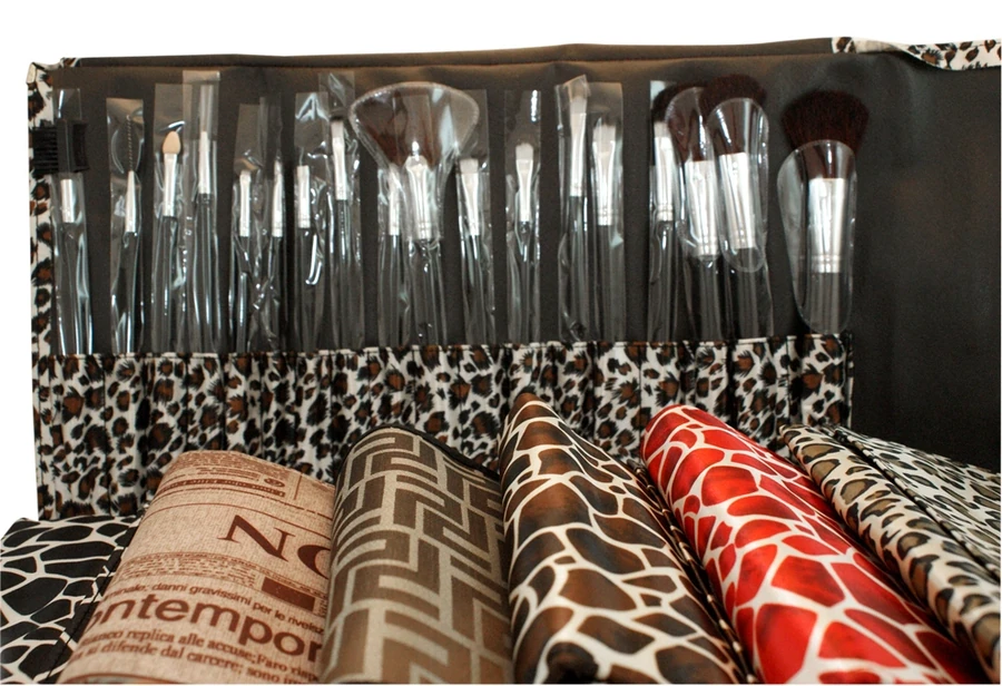 Набір пензлів для макіяжу 18 шт YRE Set of Brushes 18
