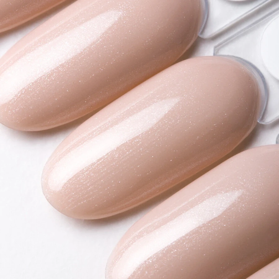 Гель-лак Couture Colour Soft Nude 09 напівпрозорний світлий карамельно-рожевий, з перламутром 9 мл