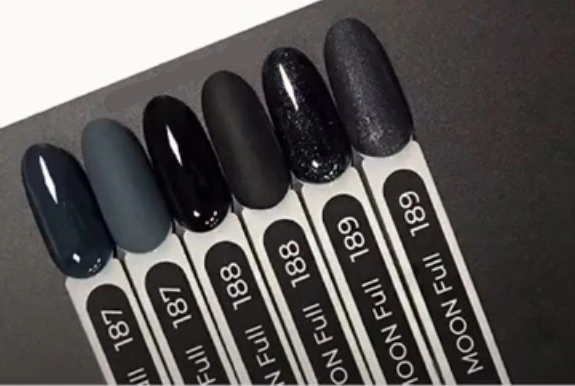 Гель-лак MOON FULL Color Gel Polish №189 чорний із шиммером 8 мл