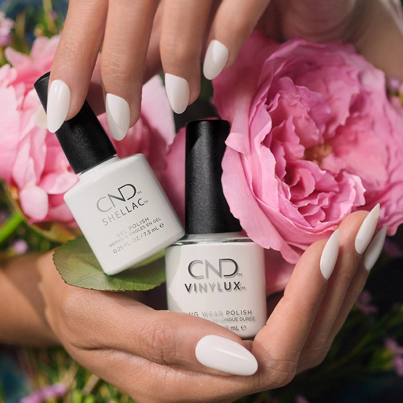 Лак CND Vinylux Lady Lilly цукрово-білий, емаль 15 мл