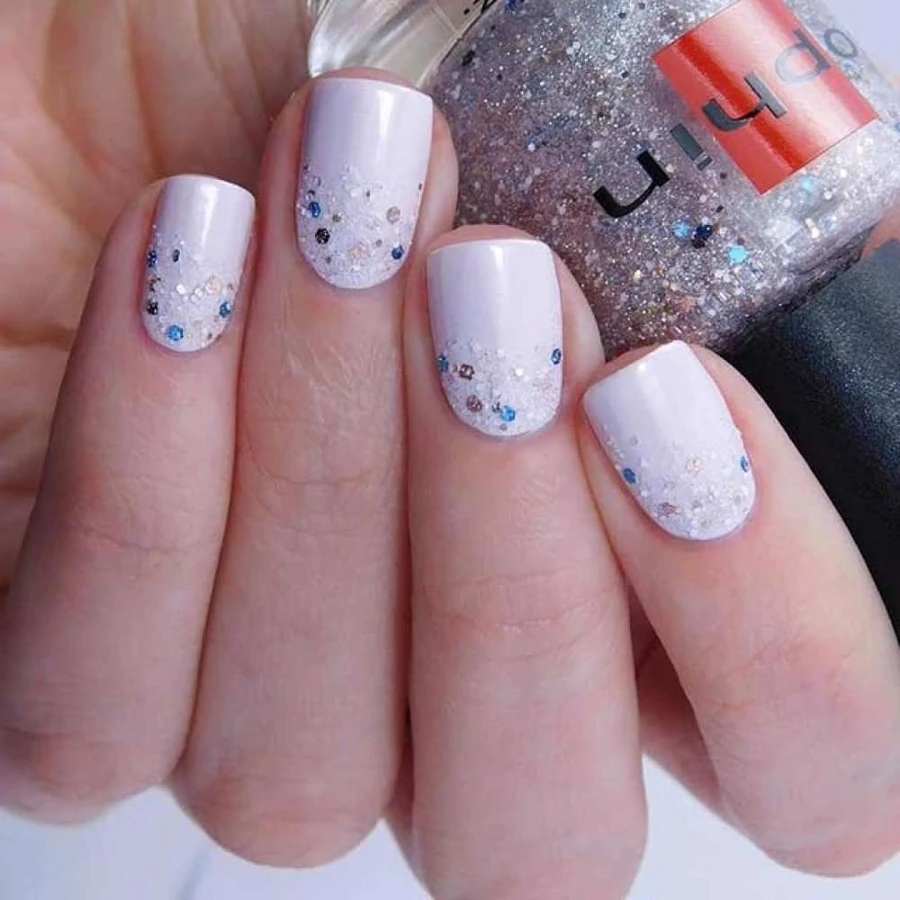 Лак Sophin Nail Lacquer №356 блідий рожево-ліловий з нано шиммером 12 мл