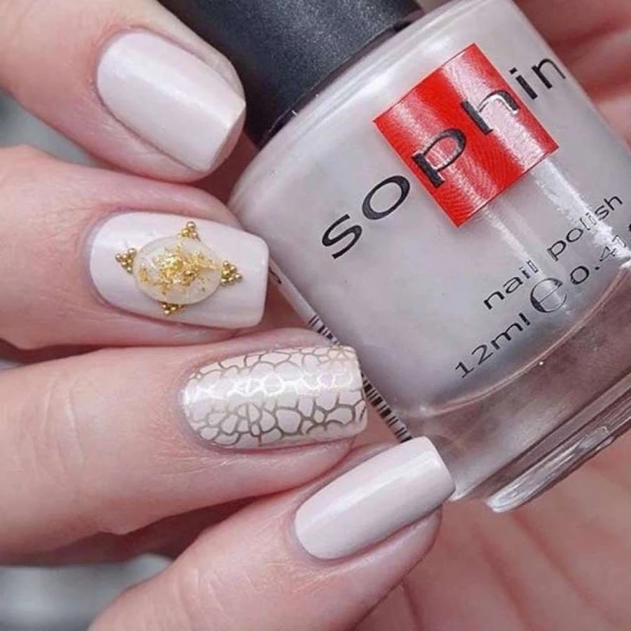 Лак Sophin Nail Lacquer №358 блідо-бежевий з нано шиммером 12 мл
