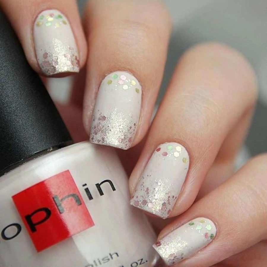 Лак Sophin Nail Lacquer №358 блідо-бежевий з нано шиммером 12 мл