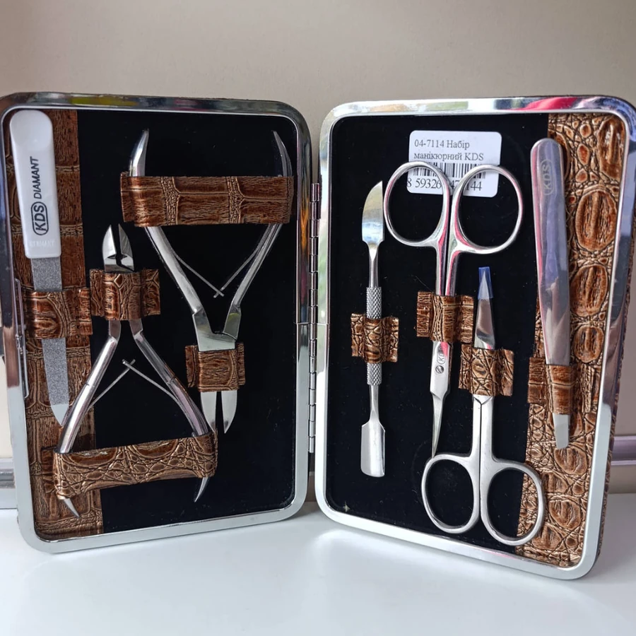 Манікюрний набір KDS Manicure Tools Set 04-7114 7 предметів