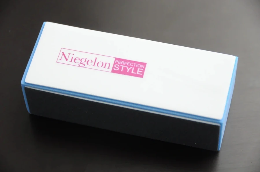 Баф для шліфування та полірування нігтів Niegelon Баф 240/600/3000 грит 6-0576