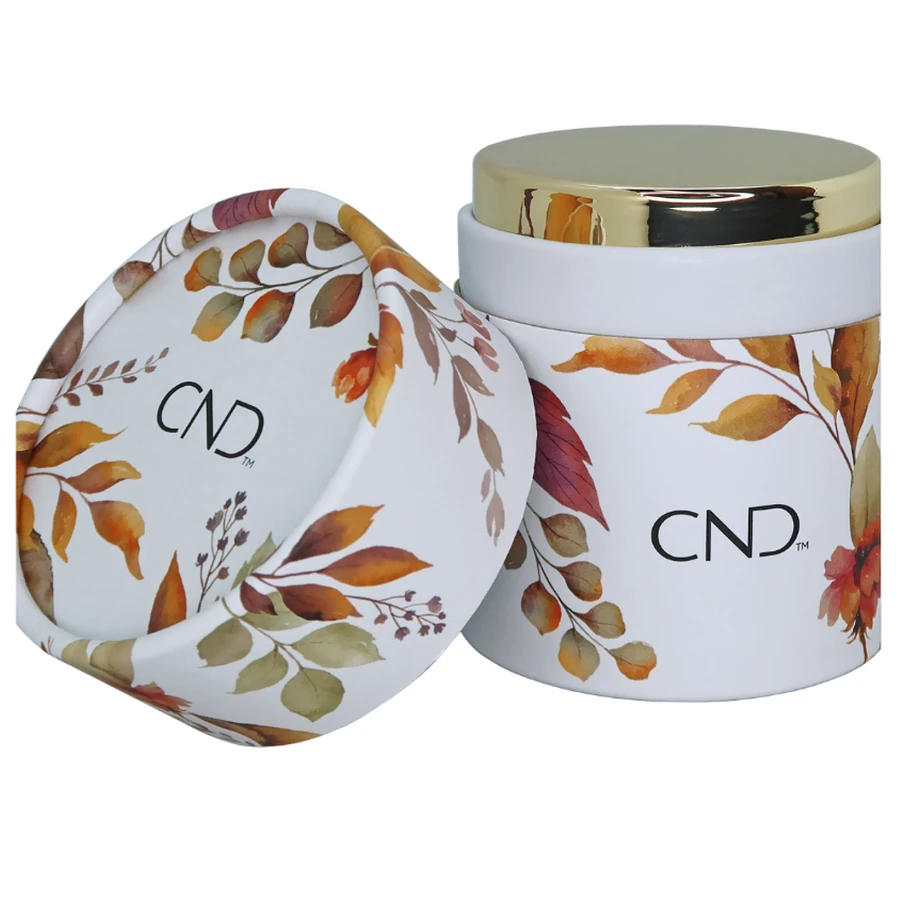 Ароматична свічка дикі романтики CND Wild Romantics Candle дубовий лист та мускатний горіх