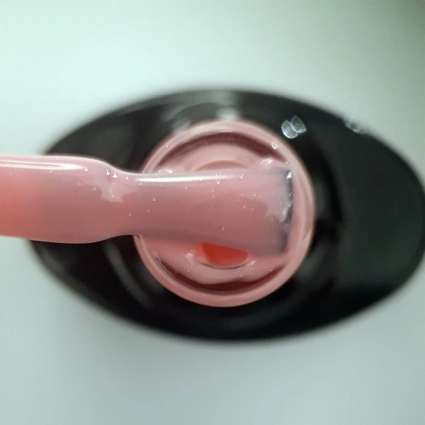 Камуфлююча база Canni Ice French Base 04 Cover Pink напівпрозора рожева зі срібним блиском 7,3 мл
