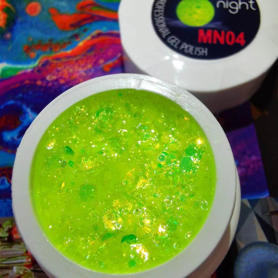 Гель-лак Molekula Magic Night MN04 напівпрозорий із салатовими блискітками, флуоресцентний 5 мл