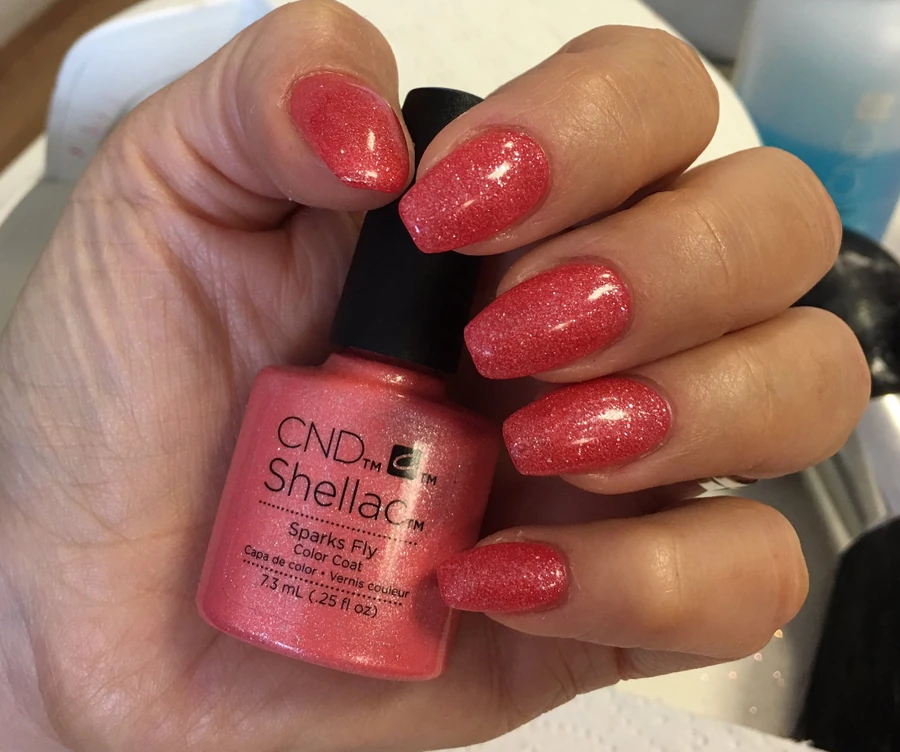 Гель-лак CND Shellac Sparks Fly блискучий корал 7,3 мл