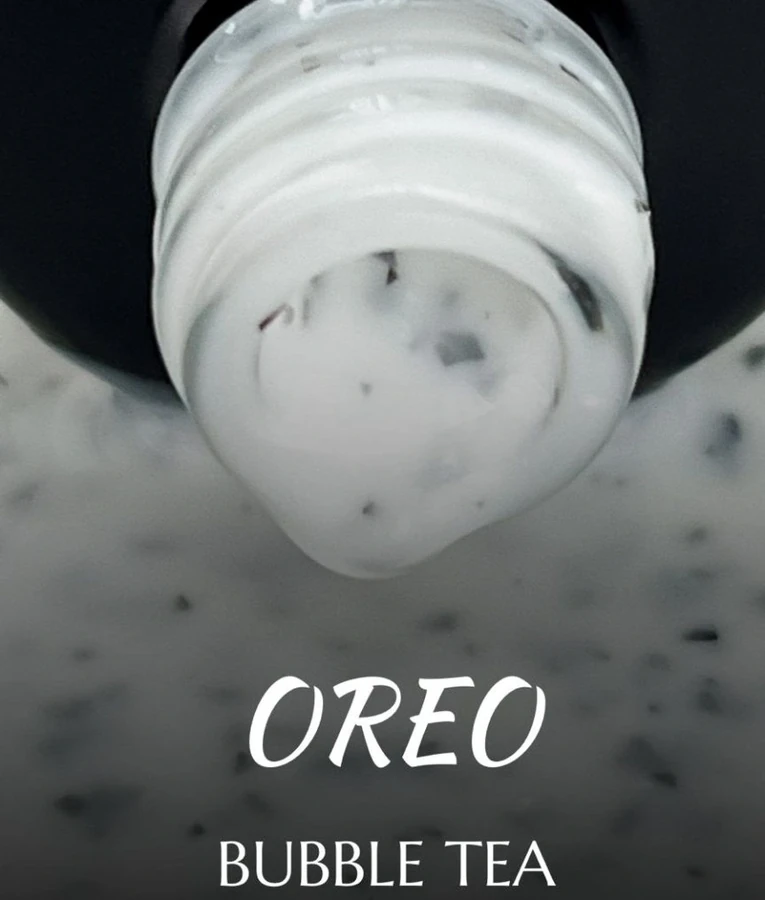 Камуфлююча база "Орео" Molekula Camouflage Base Bubble Tea Oreo молочний, з чорною фольгою 12 мл