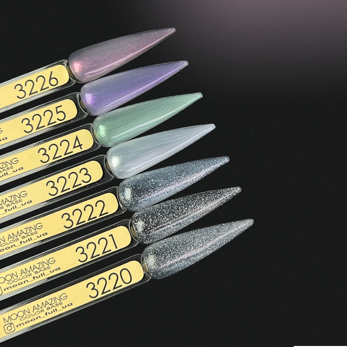 Кольорова база для гель-лаку MOON FULL Amazing Color Base №3220 прозорий, зі сріблястими блискітками 12 мл