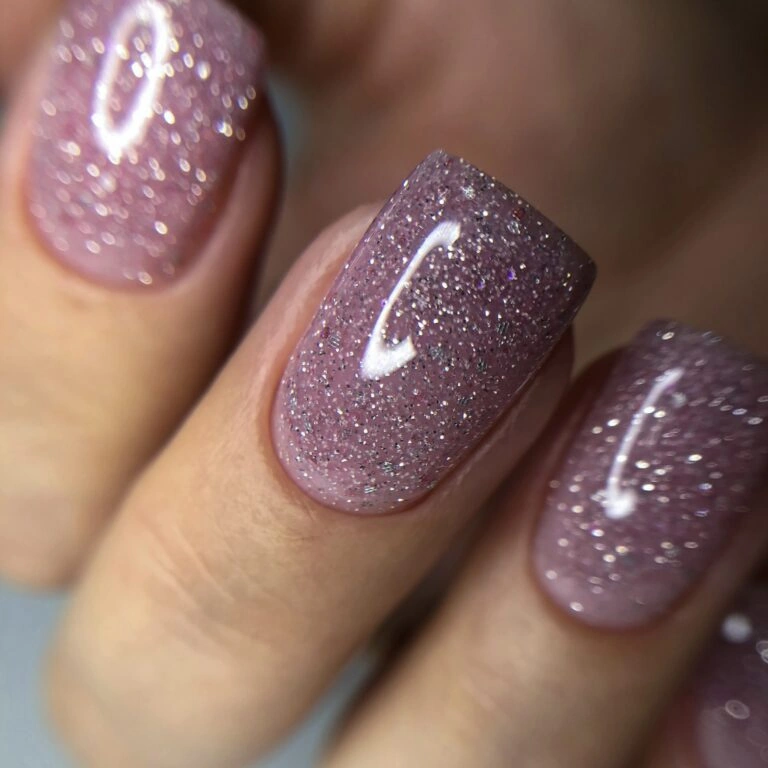 Камуфлююча світловідбиваюча база з шимером Nails Of The Day NAILSOFTHENIGHT Reflective Base №06 ніжно-рожевий 10 мл