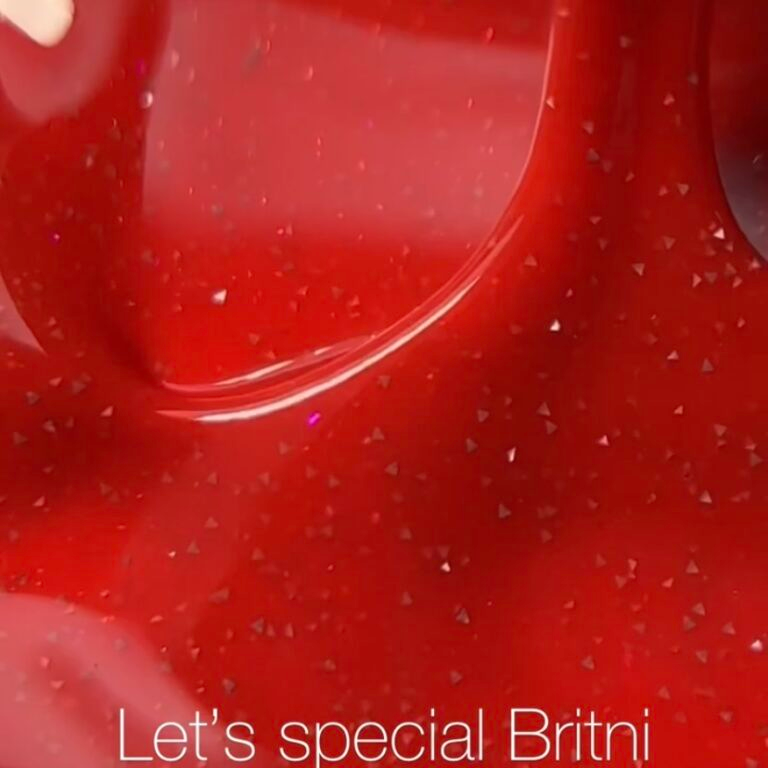 Гель-лак Nails Of The Day NAILSOFTHENIGHT Let’s Special Britni яскраво&ndash;багряний, світловідбиваючий 10 мл