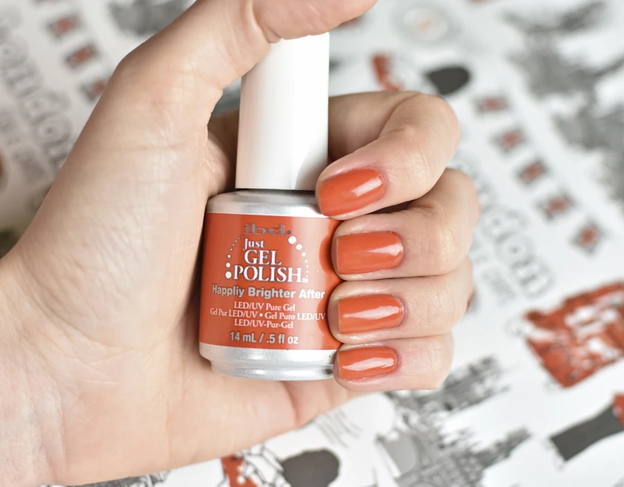 Гель-лак Світитися від щастя IBD Just Gel Polish Happily Brighter After морквяний, емаль 14 мл