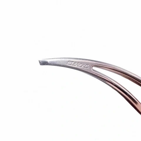 Пінцет для брів скошений метелик Staleks Tweezers for eyebrow correction beveled